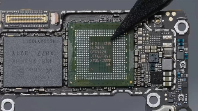 Đột phá của Huawei và SMIC trước lệnh trừng phạt của Mỹ