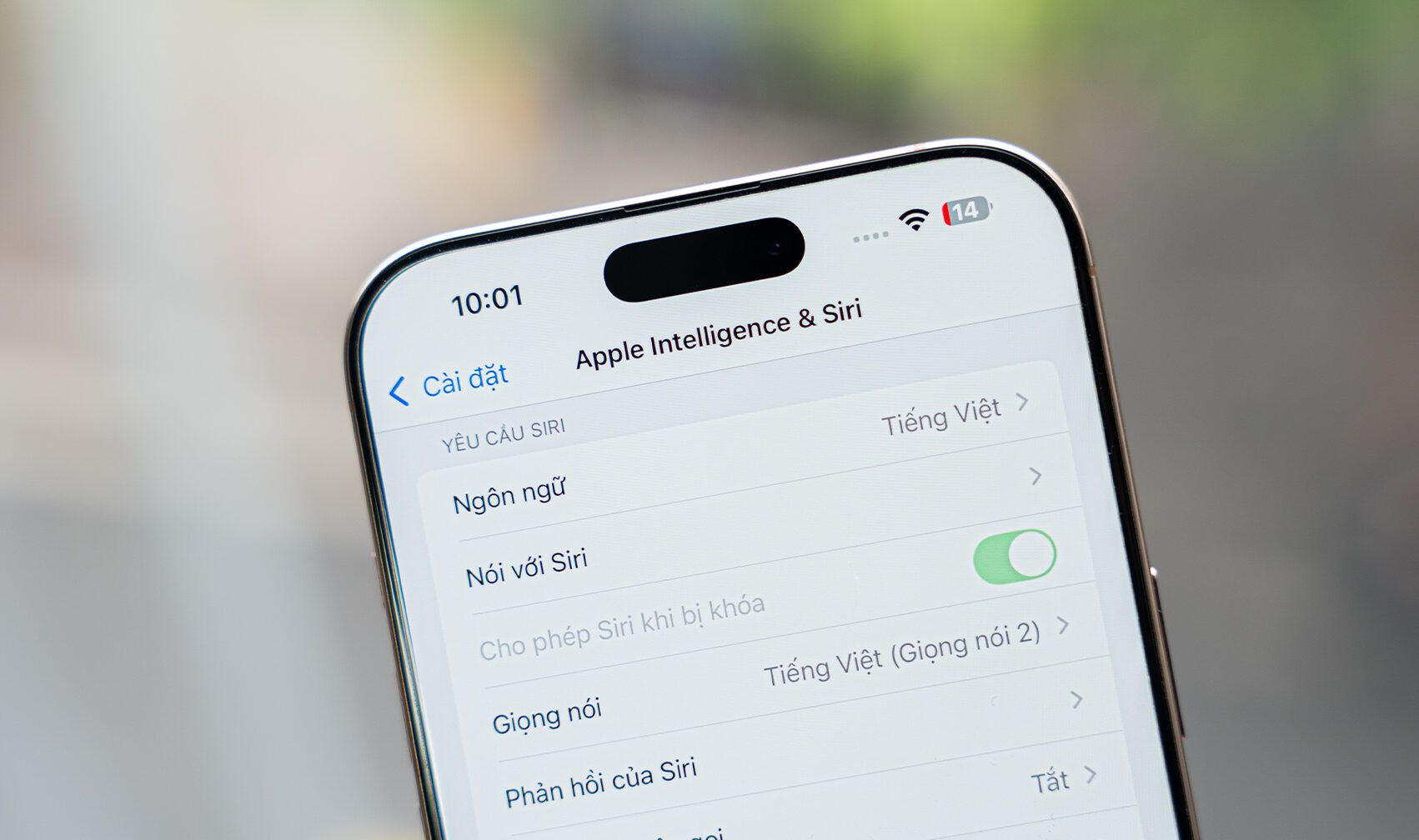 Mở siri tiếng Việt