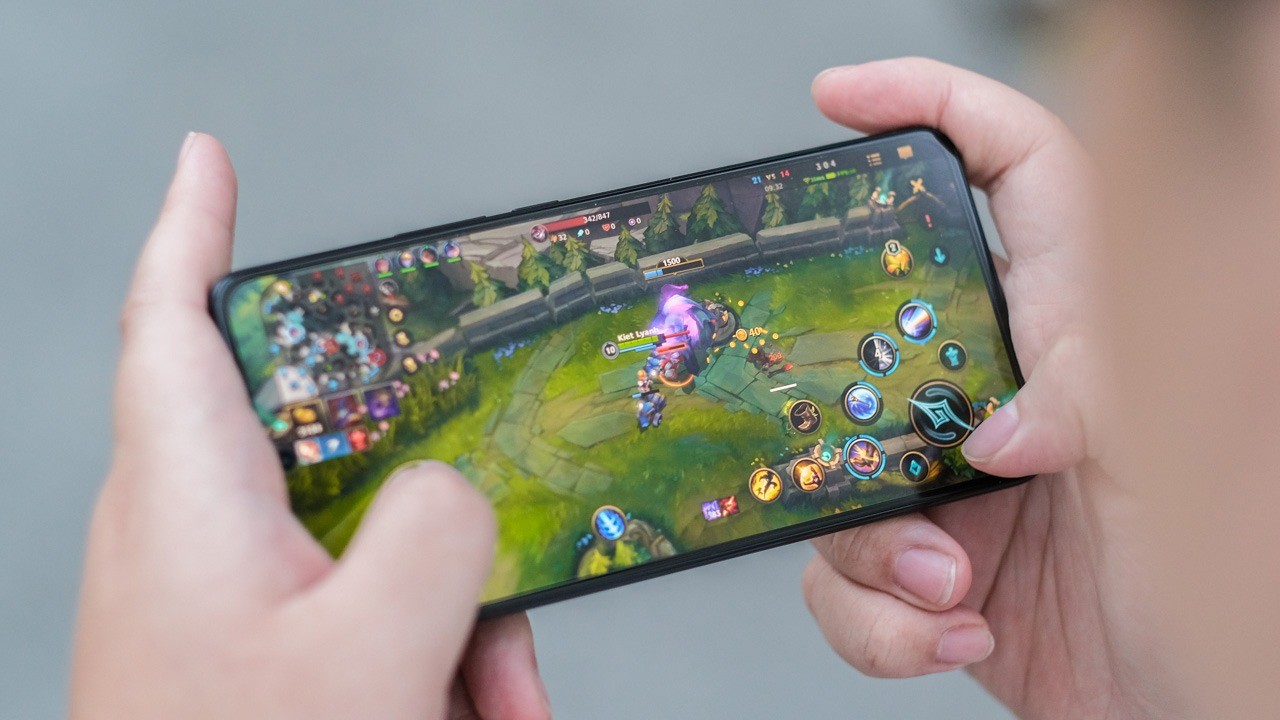 Điện Thoại Bị Nóng Khi Chơi Game: Nguyên Nhân, Tác Hại và 8 Cách Khắc Phục Hiệu Quả