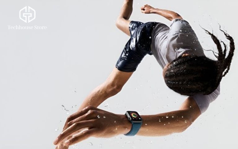 10 Lỗi Apple Watch Thường Gặp Nhất (Và Cách Tự Sửa Trong 1 Phút) apple watch đeo khi tập luyện tiếp xúc mồ hôi và nước nên dễ phát sinh lỗi theo thời gian