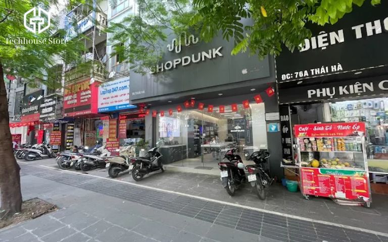 Top 11 cửa hàng iPhone uy tín ở Đống Đa - Hà Nội (2025) Không gian trải nghiệm đạt chuẩn Apple (Mono Store) tại cửa hàng ShopDunk Thái Hà