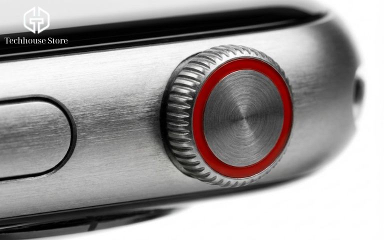 Cận cảnh núm xoay Digital Crown có viền đỏ đặc trưng trên Apple Watch bản Cellular (LTE).